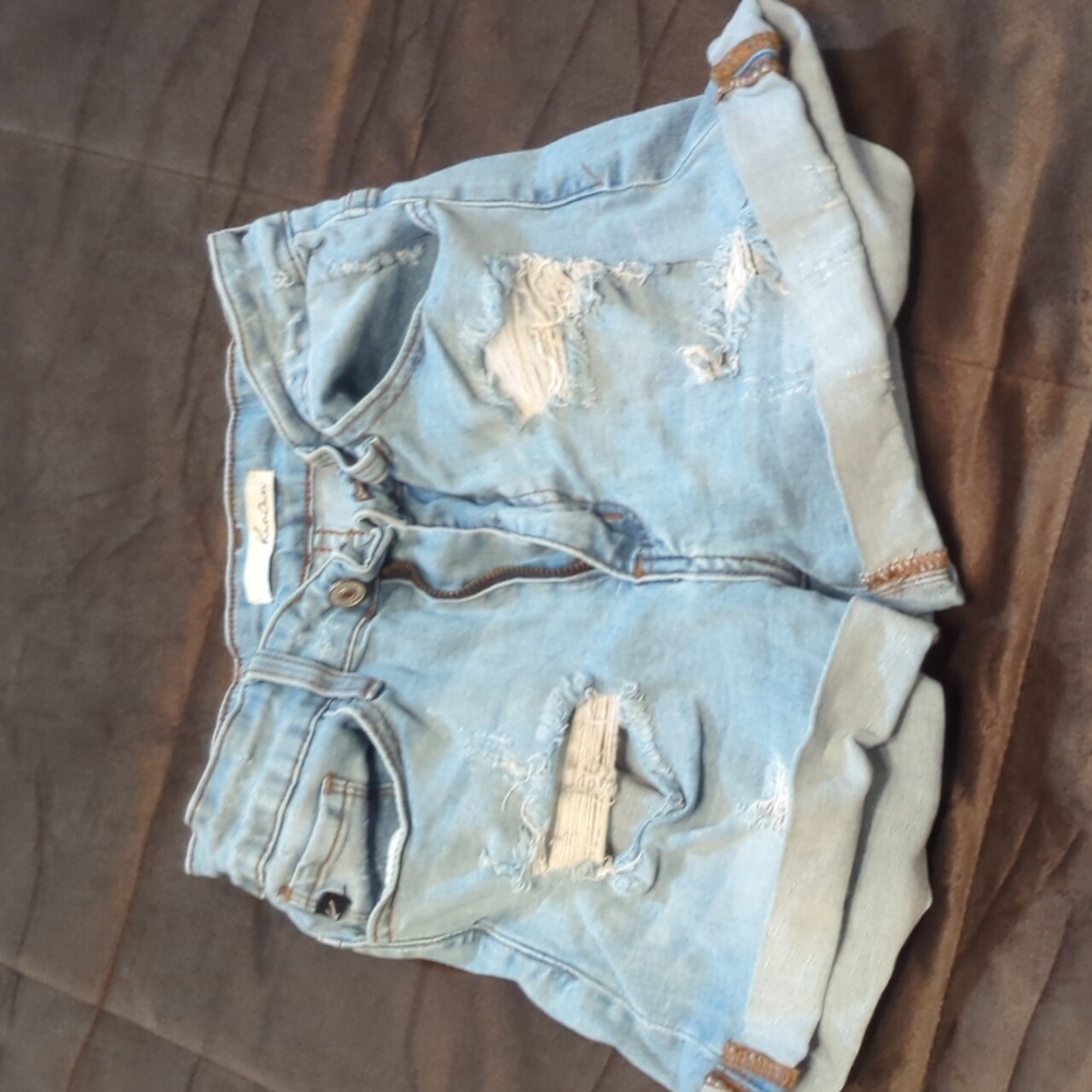 Kancan juniors size 7/27 distressed denim shorts same day shipping